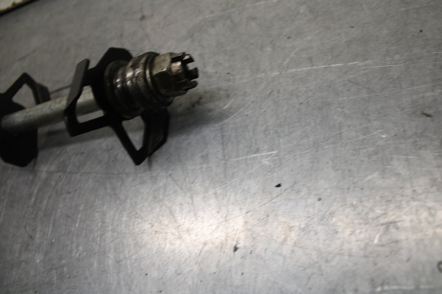 24 KAWASAKI NINJA 500 ABS REAR AXLE BACK WHEEL RIM PIVOT BOLT AXEL BB744