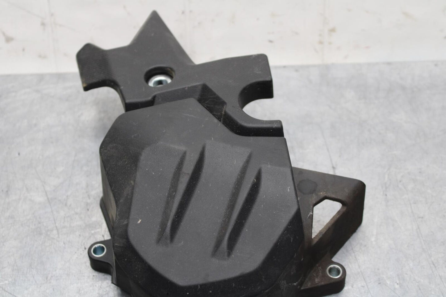 19-22 KAWASAKI Z400 ENGINE SPROCKET COVER BB586