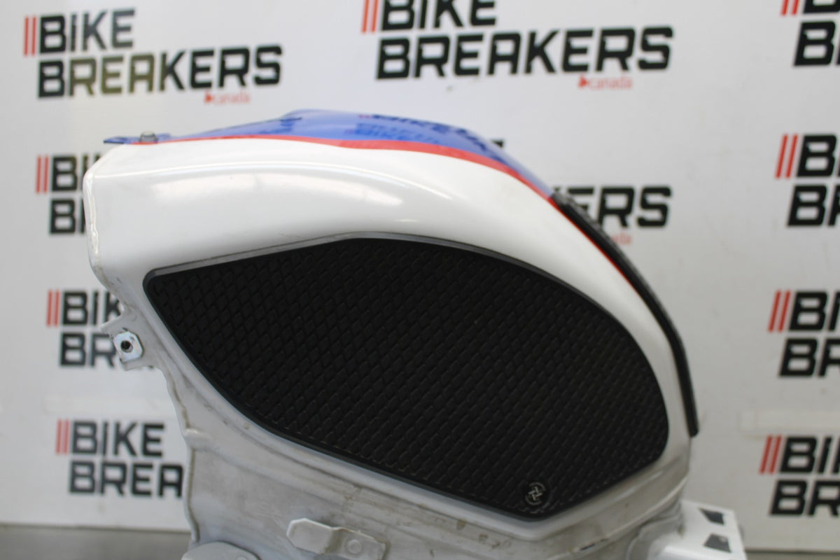 17-20 BMW S1000R GAS TANK FUEL CELL PETROL RESERVOIR BB909