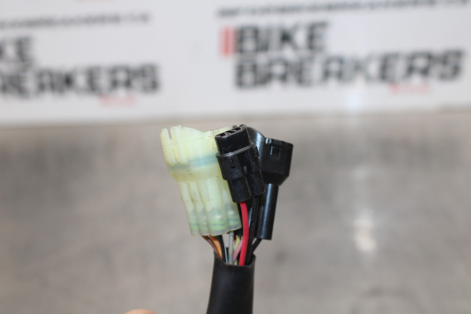 21-23 KAWASAKI NINJA ZX6R LEFT CLIP ON HANDLE HORN SIGNALS SWITCH SWITCHES BB179