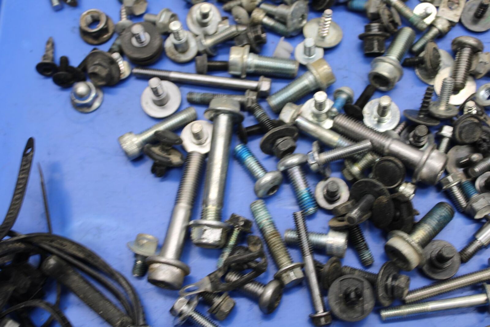 09-16 SUZUKI GSXR1000 MISCELLANEOUS MOUNTING BOLTS HARDWARE SCREWS BB642
