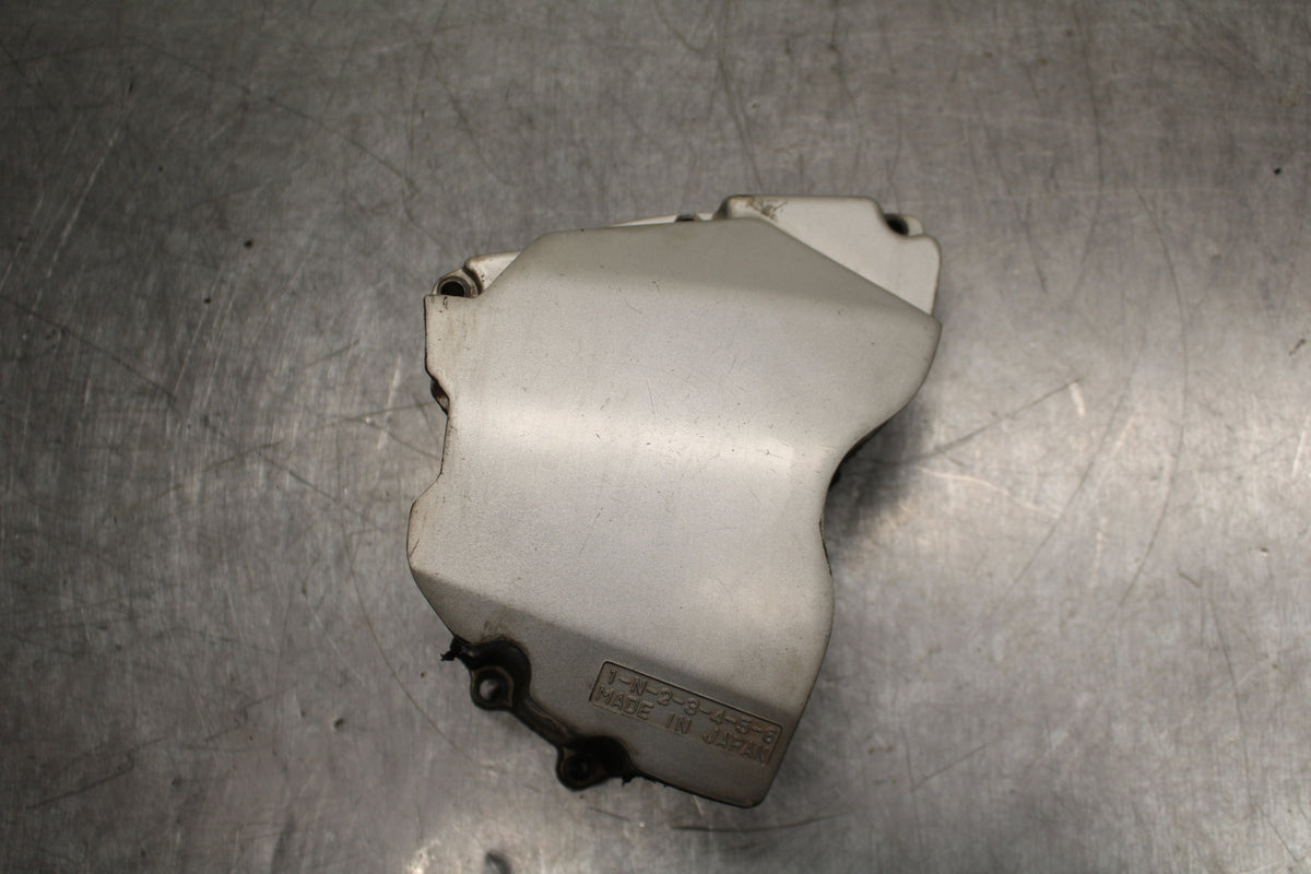 00-01 YAMAHA YZF R1 ENGINE SPROCKET COVER BB755