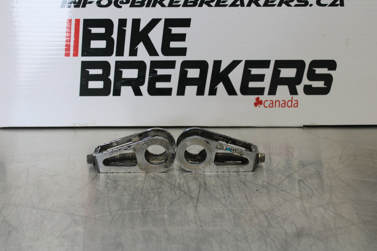 98-05 HONDA SUPER HAWK 1000 VTR1000F SWINGARM CHAIN TENSIONER ADJUSTMENT BB152