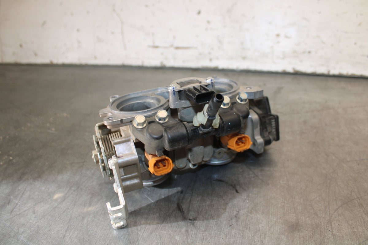 13-15 HONDA CBR500R MAIN FUEL INJECTORS / THROTTLE BODIES 16400-MGZ-A02 BB704