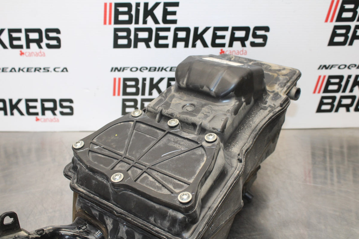 17-22 KTM 390 DUKE AIRBOX AIR INTAKE FILTER BOX BB180