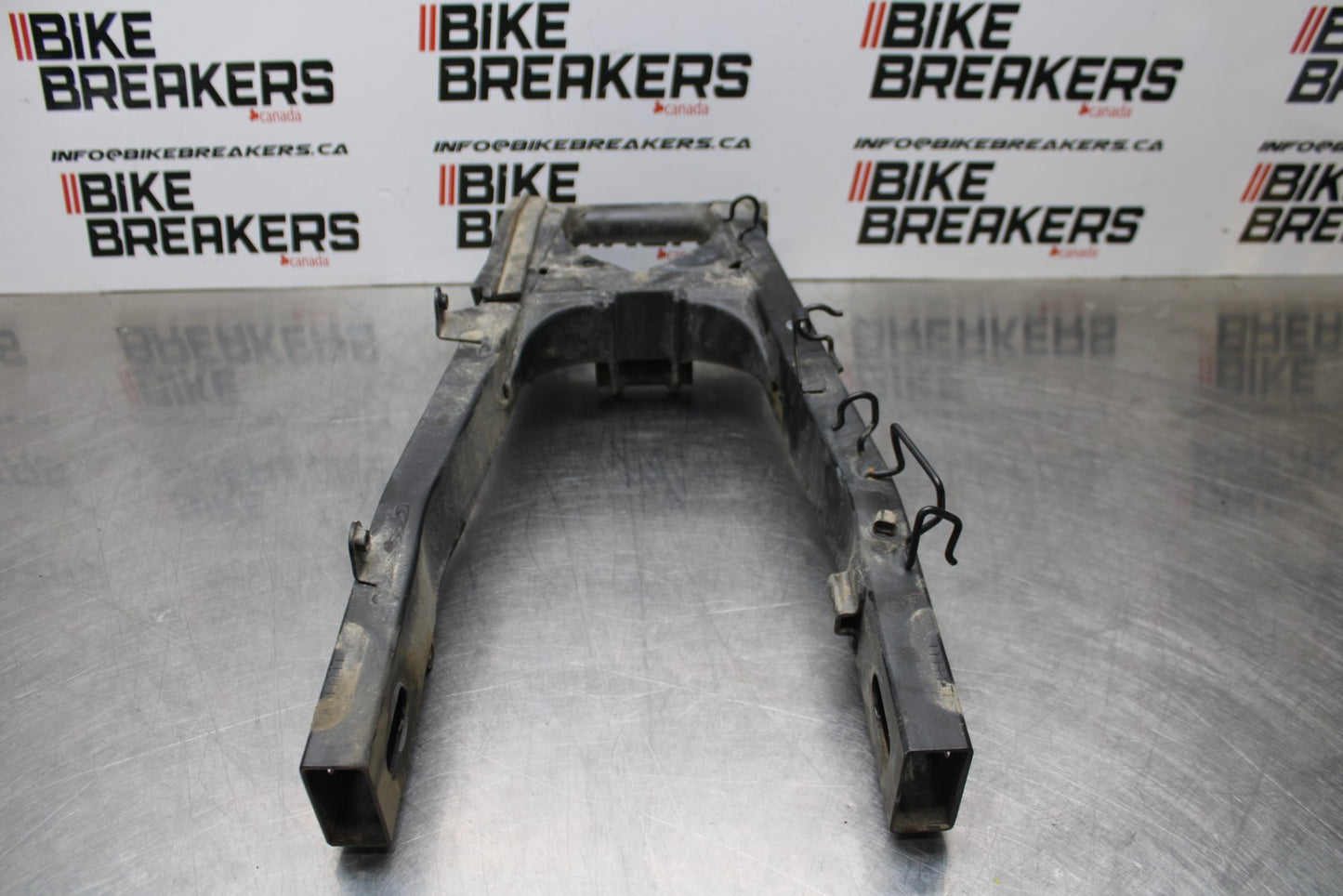 13-17 KAWASAKI NINJA 300 EX300 ABS REAR SWINGARM BACK SUSPENSION SWING ARM BB187