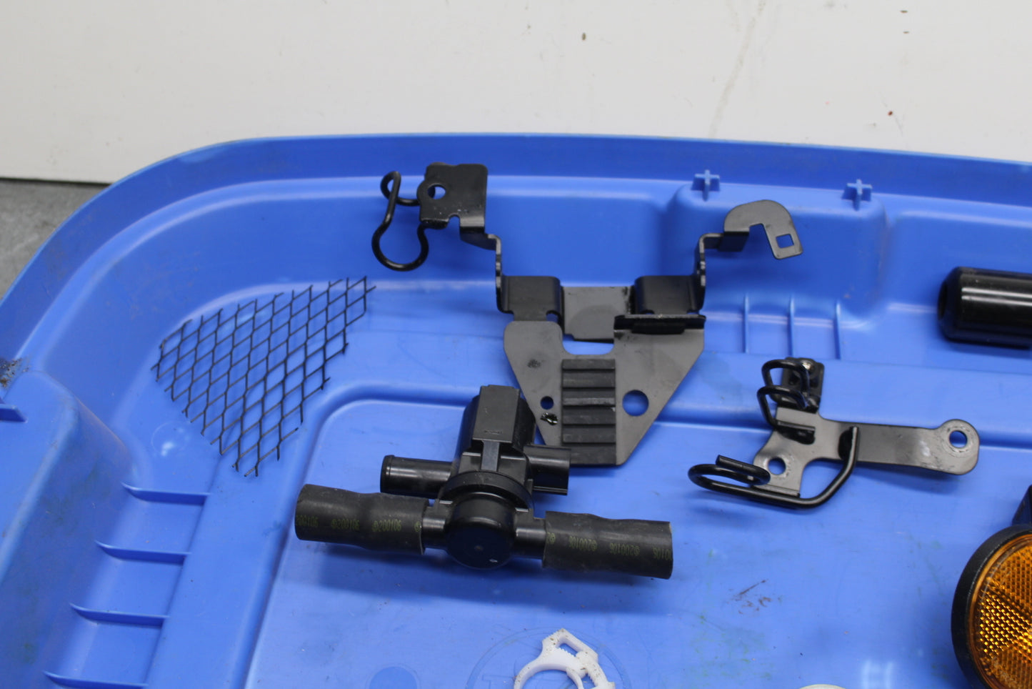 19-23 KAWASAKI NINJA ZX6R MOUNTING BOLTS HARDWARE MOTOR SCREWS BB749