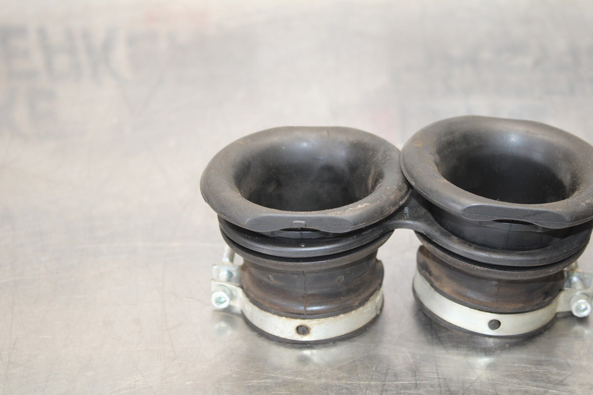 09 KAWASAKI CONCOURS 14 ZG1400B AIRBOX INTAKE VELOCITY STACKS BB875