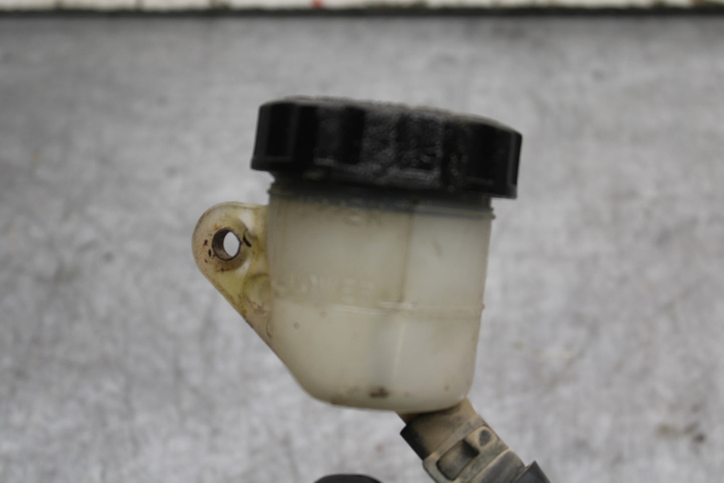 02-04 HONDA VTX1800S REAR BACK BRAKE MASTER CYLINDER W RESERVOIR BB712