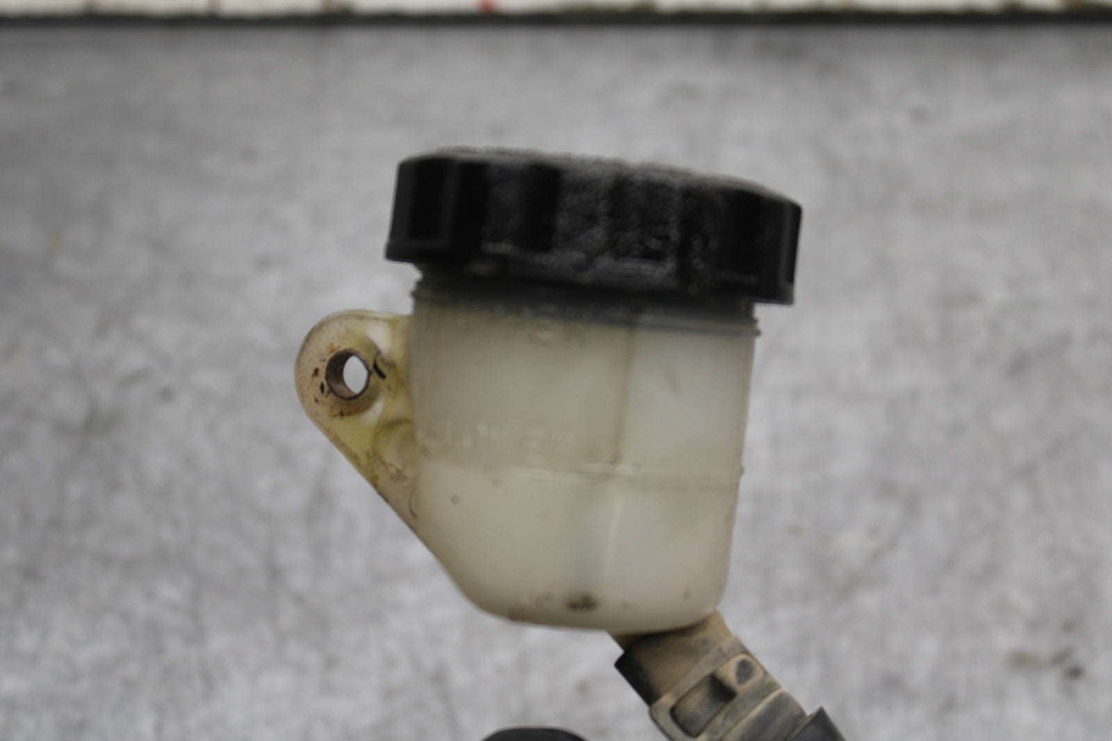 02-04 HONDA VTX1800S REAR BACK BRAKE MASTER CYLINDER W RESERVOIR BB712