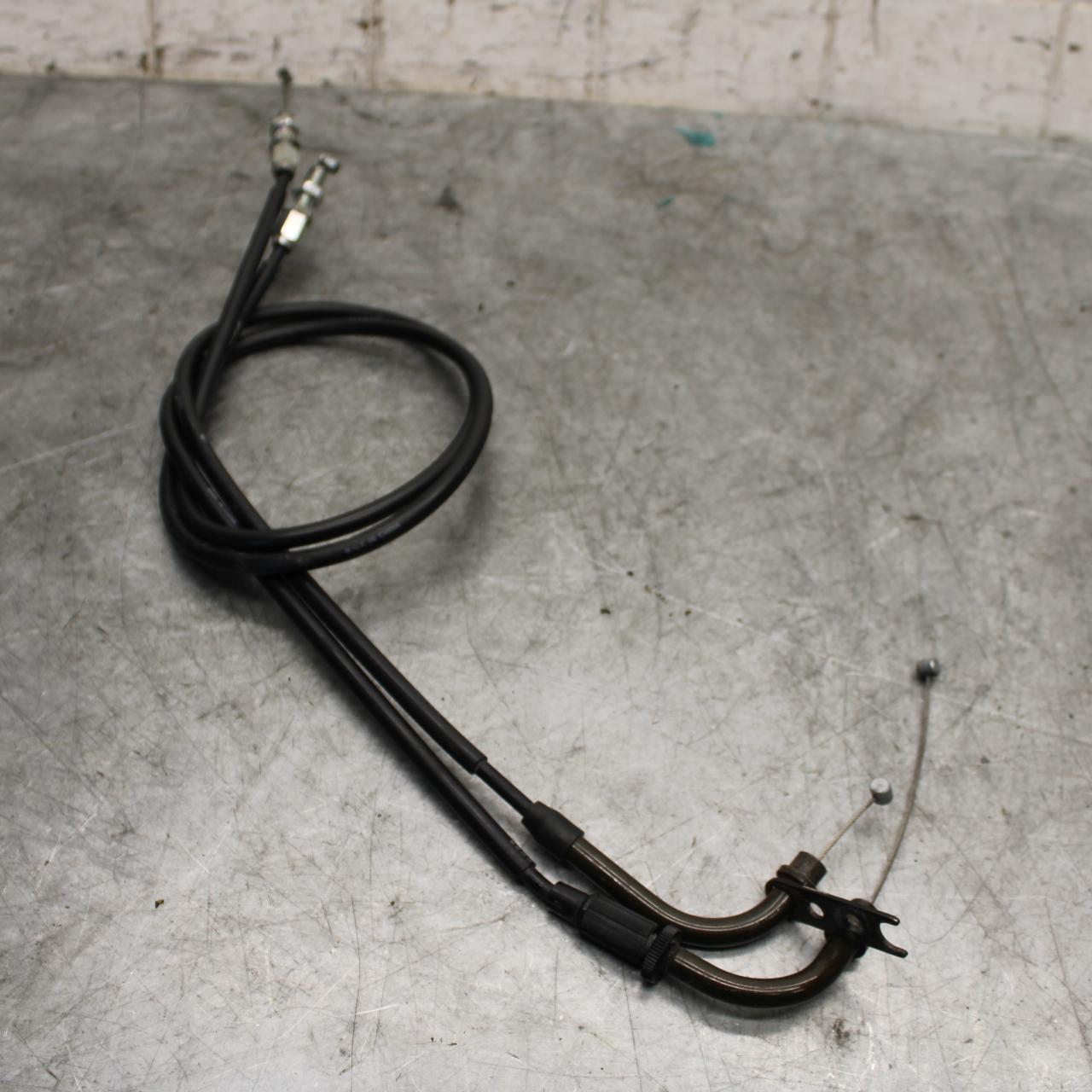 06-07 SUZUKI GSXR750 THROTTLE CABLES LINES 58300-01H00 58300-02H10 BB543