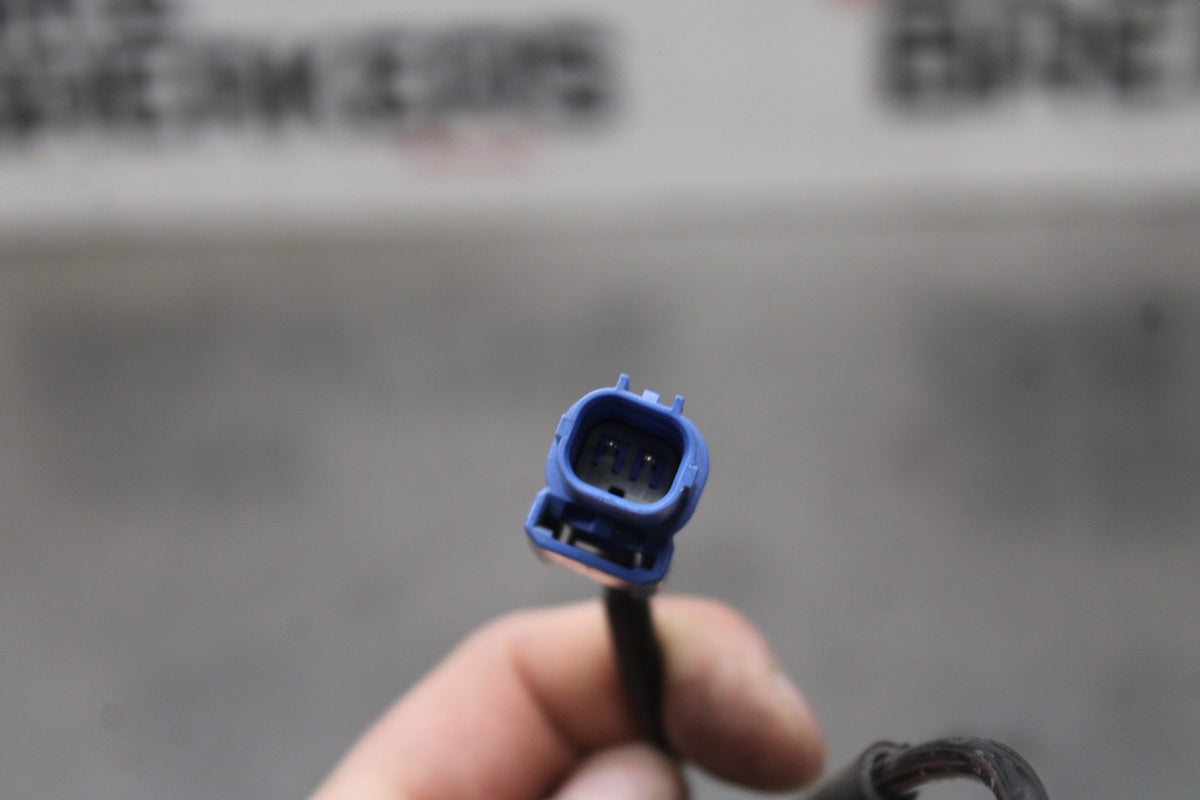 23 KAWASAKI Z900RS REAR ABS BRAKE SENSOR BB935