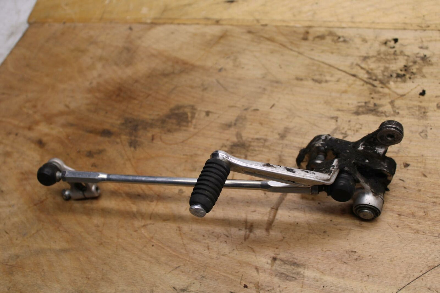 08-09 SUZUKI GSXR600 SHIFTER LINKAGE SHIFT LINK PEDAL BB204 B