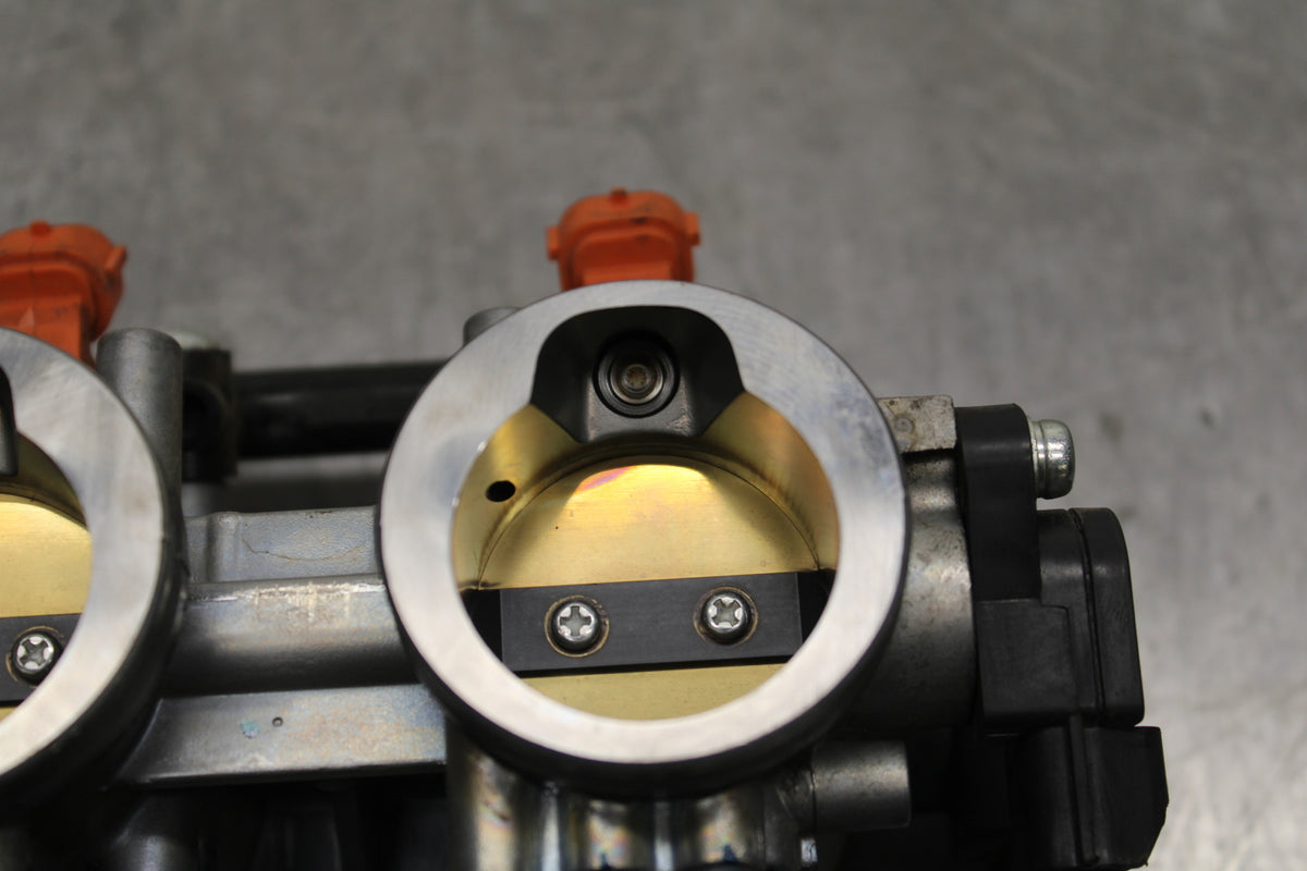 13-18 KAWASAKI NINJA ZX6R MAIN FUEL INJECTORS / THROTTLE BODIES BB130