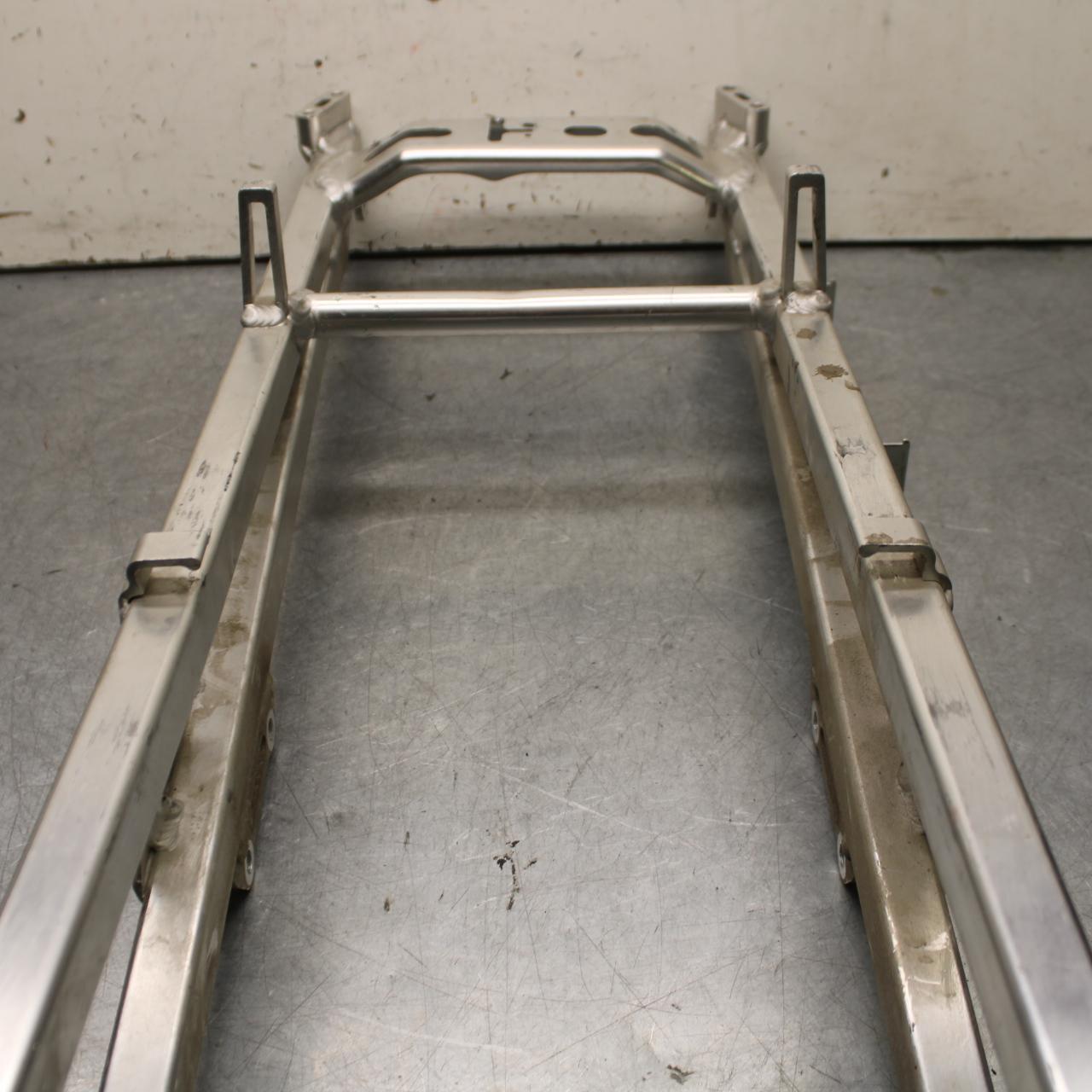 01-06 HONDA CBR600F4I REAR SUBFRAME BACK SUB FRAME 50200-MBW-D20 BB644