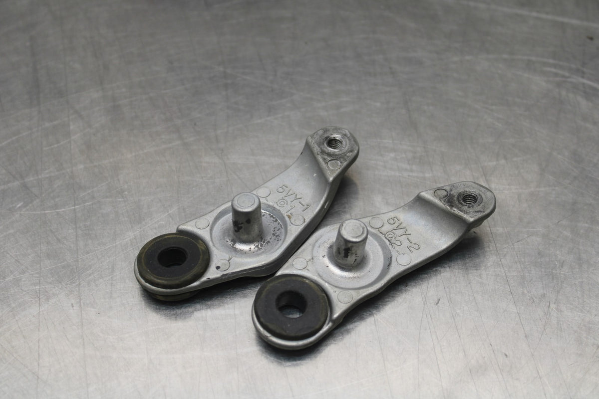 08-16 YAMAHA YZF R6 FRONT GAS TANK BRACKET MOUNT BB798