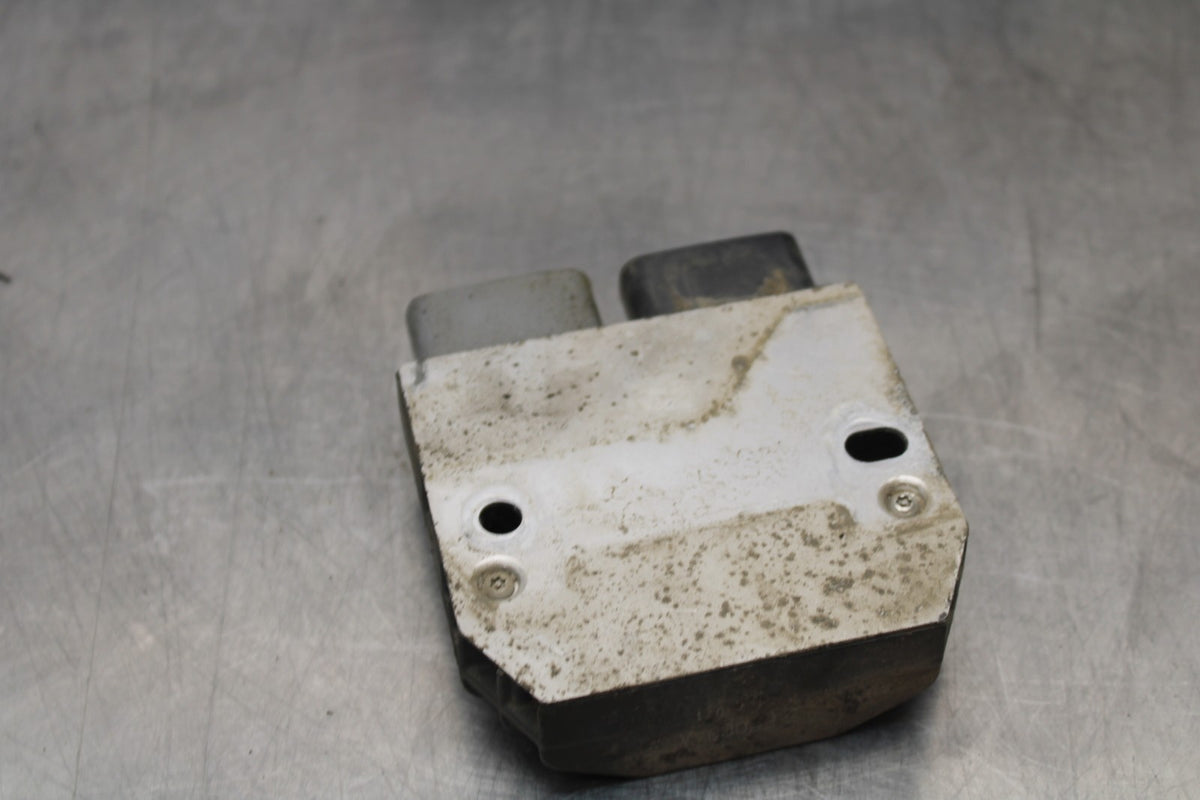 05 TRIUMPH ROCKET III RECTIFIER VOLTAGE REGULATOR BB186