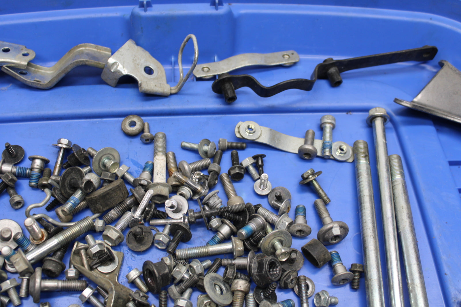 13-16 SUZUKI BANDIT 1250S ABS MOUNTING BOLTS HARDWARE MOTOR SCREWS BB134