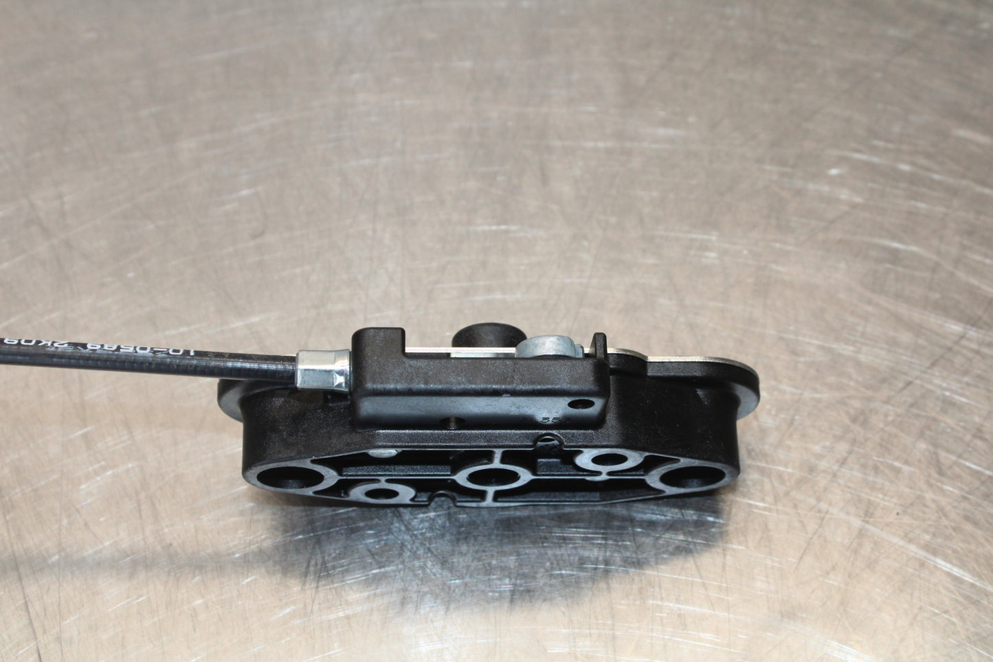 23-24 KAWASAKI NINJA ZX14R REAR PASSENGER SEAT LATCH LOCK ASSEMBLY BB169