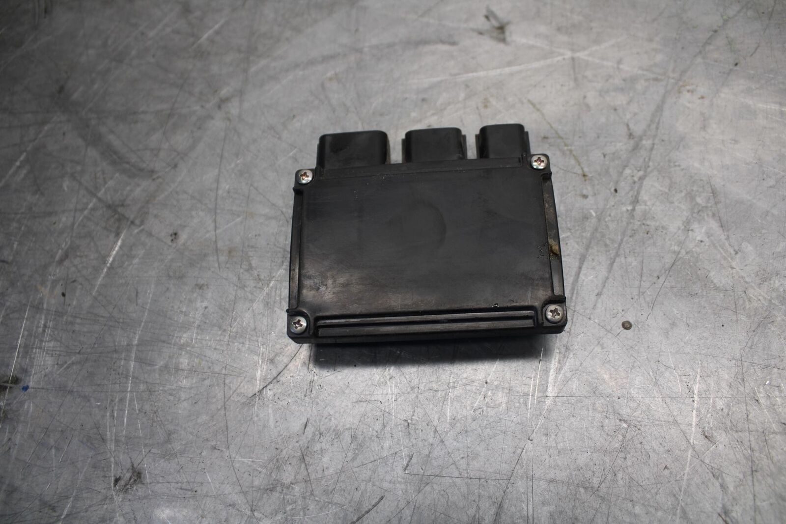 18 KAWASAKI Z 400 RELAY ASSEMBLY FUSE BOX BB469