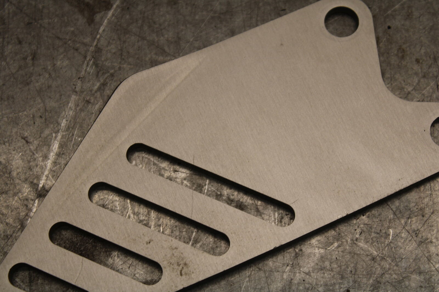 13-18 KAWASAKI NINJA ZX6R RIGHT REARSET REAR SET HEEL GUARD COVER  BB682