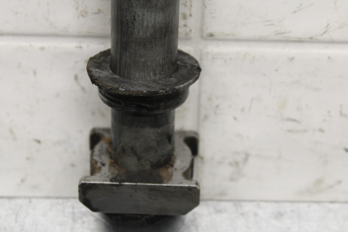 2007 Honda CBR600RR REAR AXLE BACK WHEEL RIM PIVOT BOLT AXEL 42301-MEE-D00 BB596