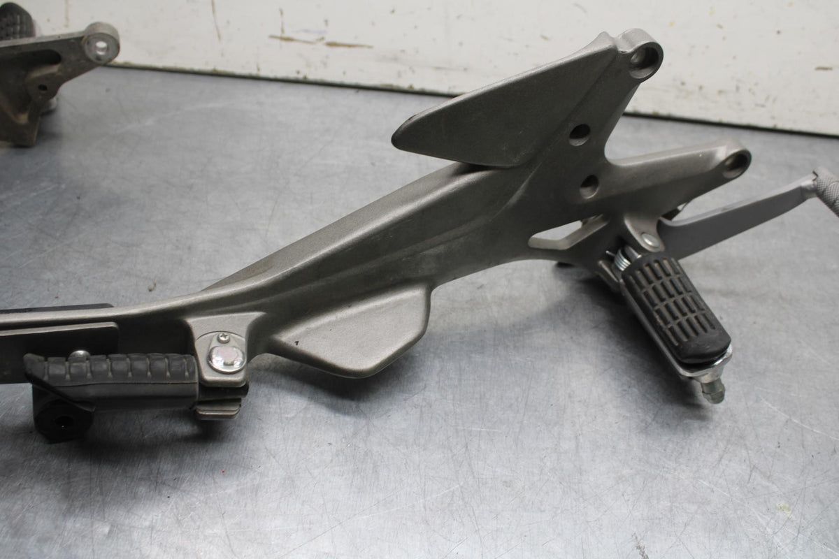 2008 Honda CBF1000 FRONT FOOT RESTS PEGS STEPS SET PAIR BB641