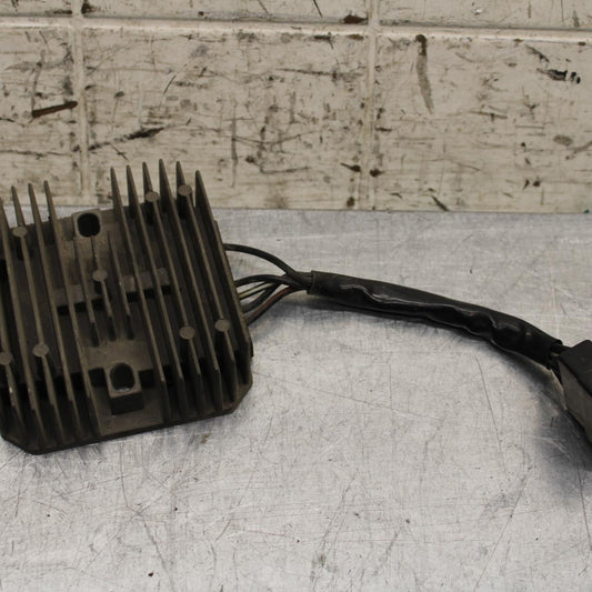 2004 Suzuki Intruder 1500 VL1500 RECTIFIER VOLTAGE REGULATOR 32800-44D11 BB573