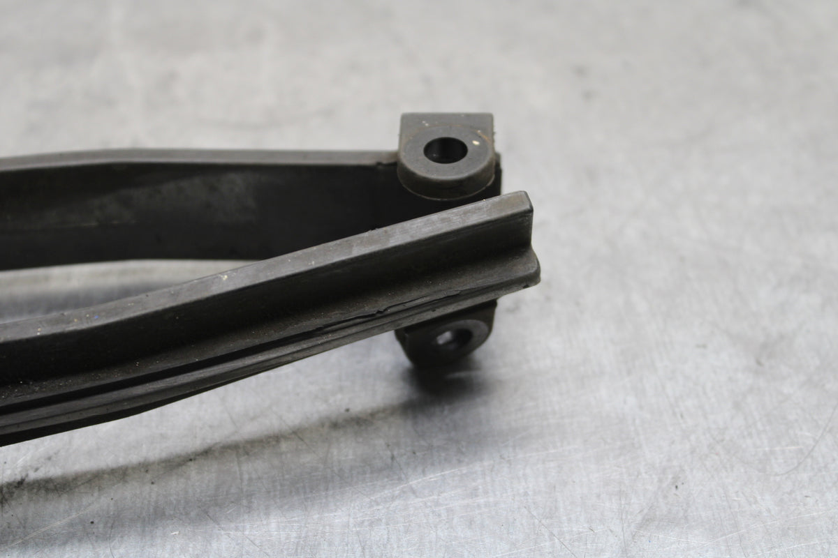 08-10 SUZUKI GSXR 600 SWINGARM CHAIN BUFFER SLIDER GUIDE BB130
