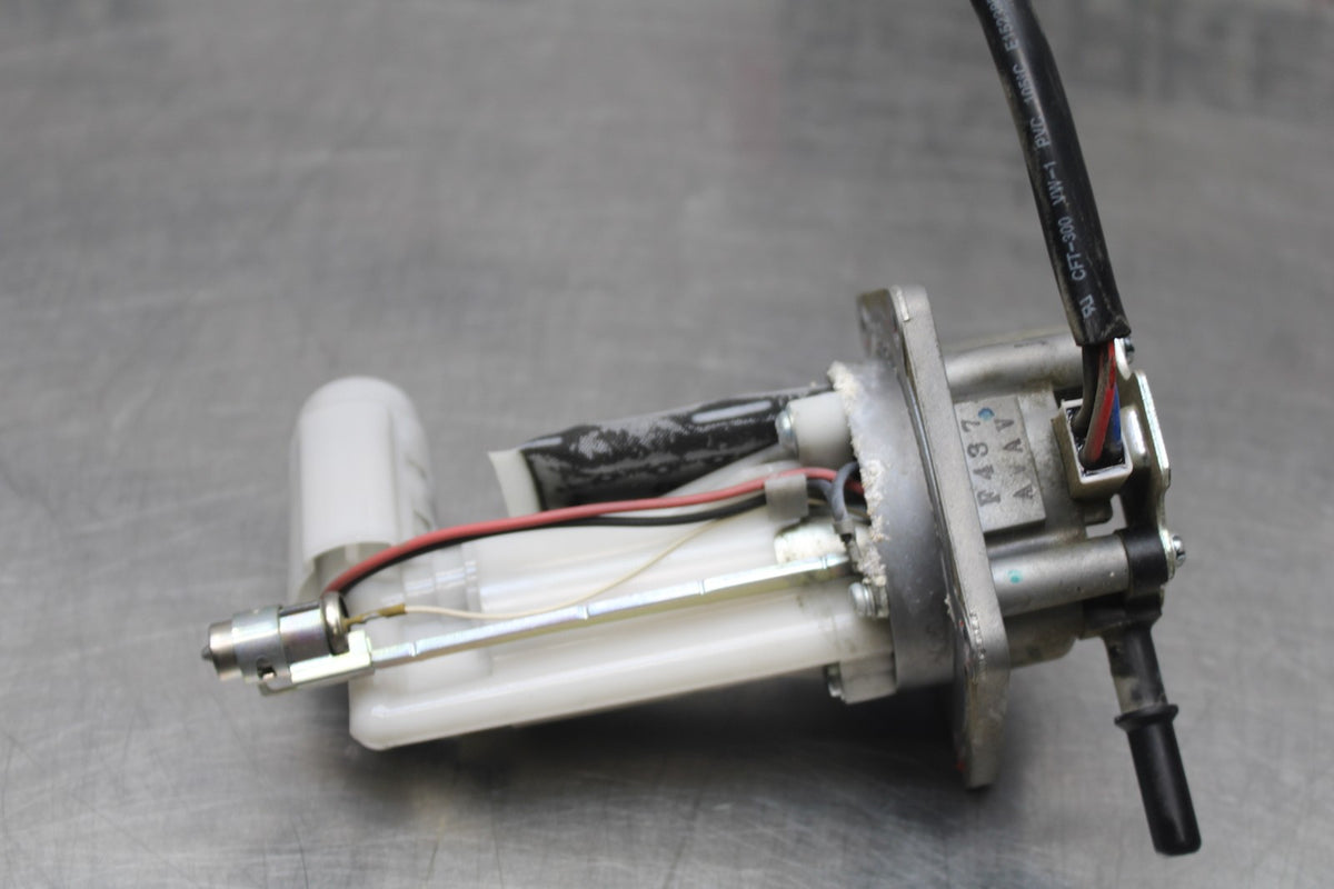 07 KAWASAKI NINJA 650 EX650 FUEL PUMP GAS PETROL SENDER UNIT BB844