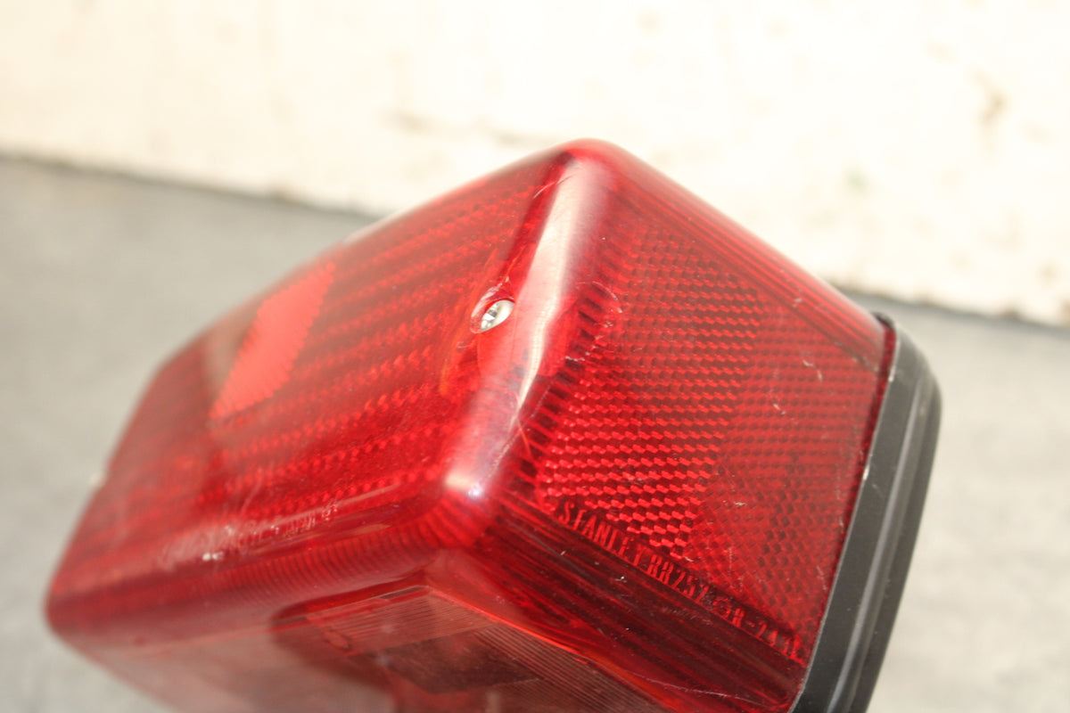 78-81 YAMAHA XS1100 REAR TAIL TAILLIGHT BACK BRAKE LIGHT BB107