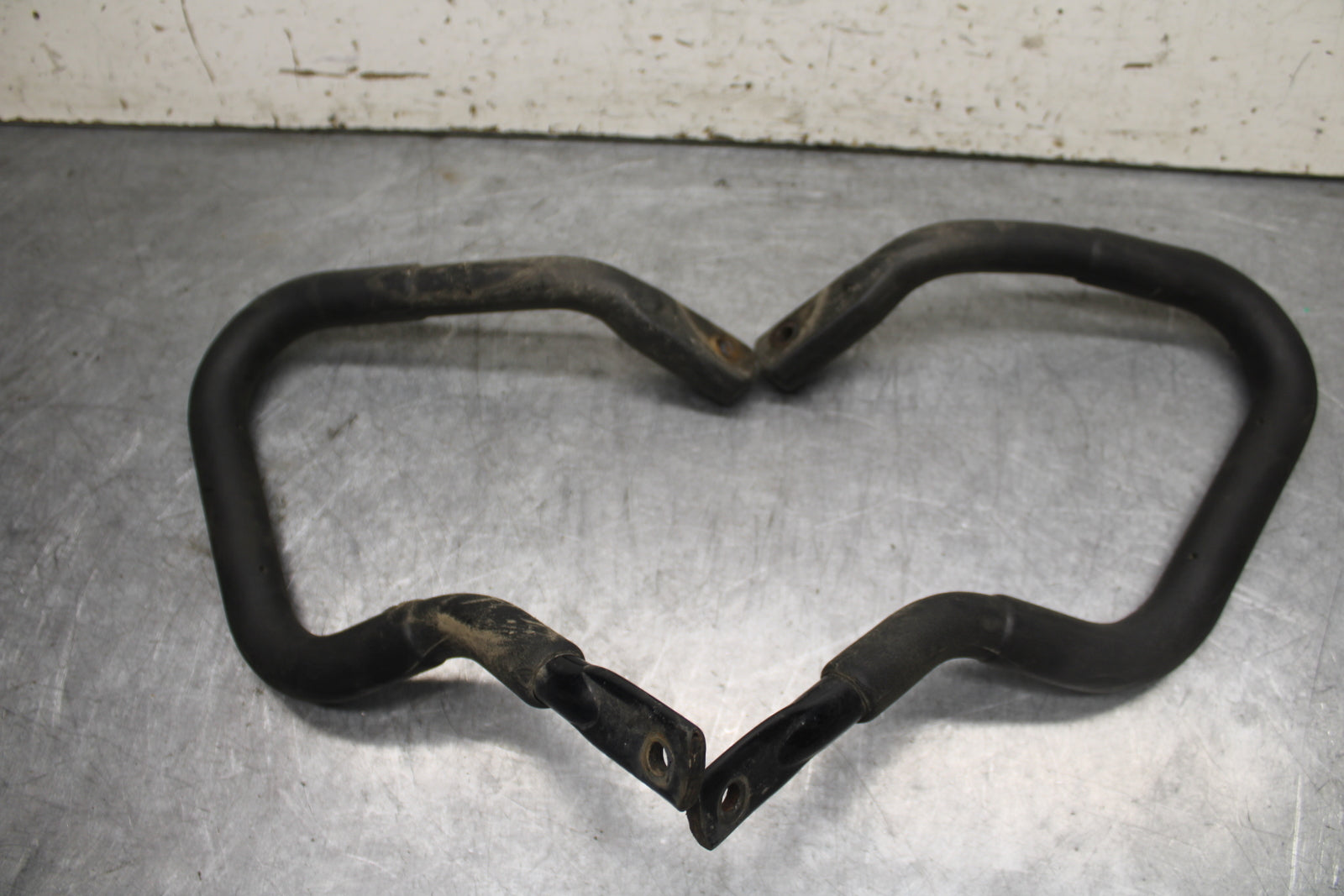 05-06 YAMAHA ROYAL STAR PASSENGER REAR SEAT GRAB BAR HANDLE SET BB697