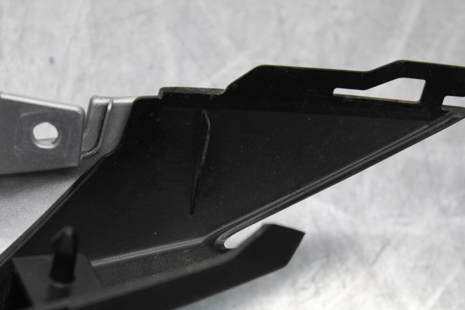19-21 YAMAHA YZF R3 LEFT RIGHT FRONT SIDE SEAT PANEL TRIM COWL PAIR BB588