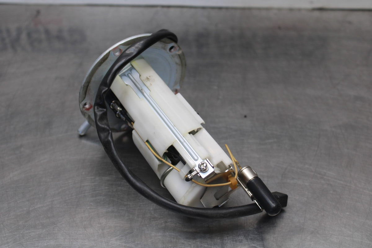 13-18 KAWASAKI NINJA ZX6R FUEL PUMP GAS PETROL SENDER UNIT BB915