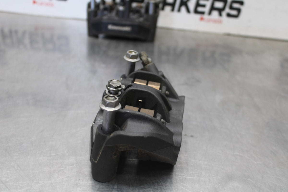 23-26 KAWASAKI NINJA ZX4RR RIGHT LEFT FRONT BRAKE CALIPER PAIR SET BB898