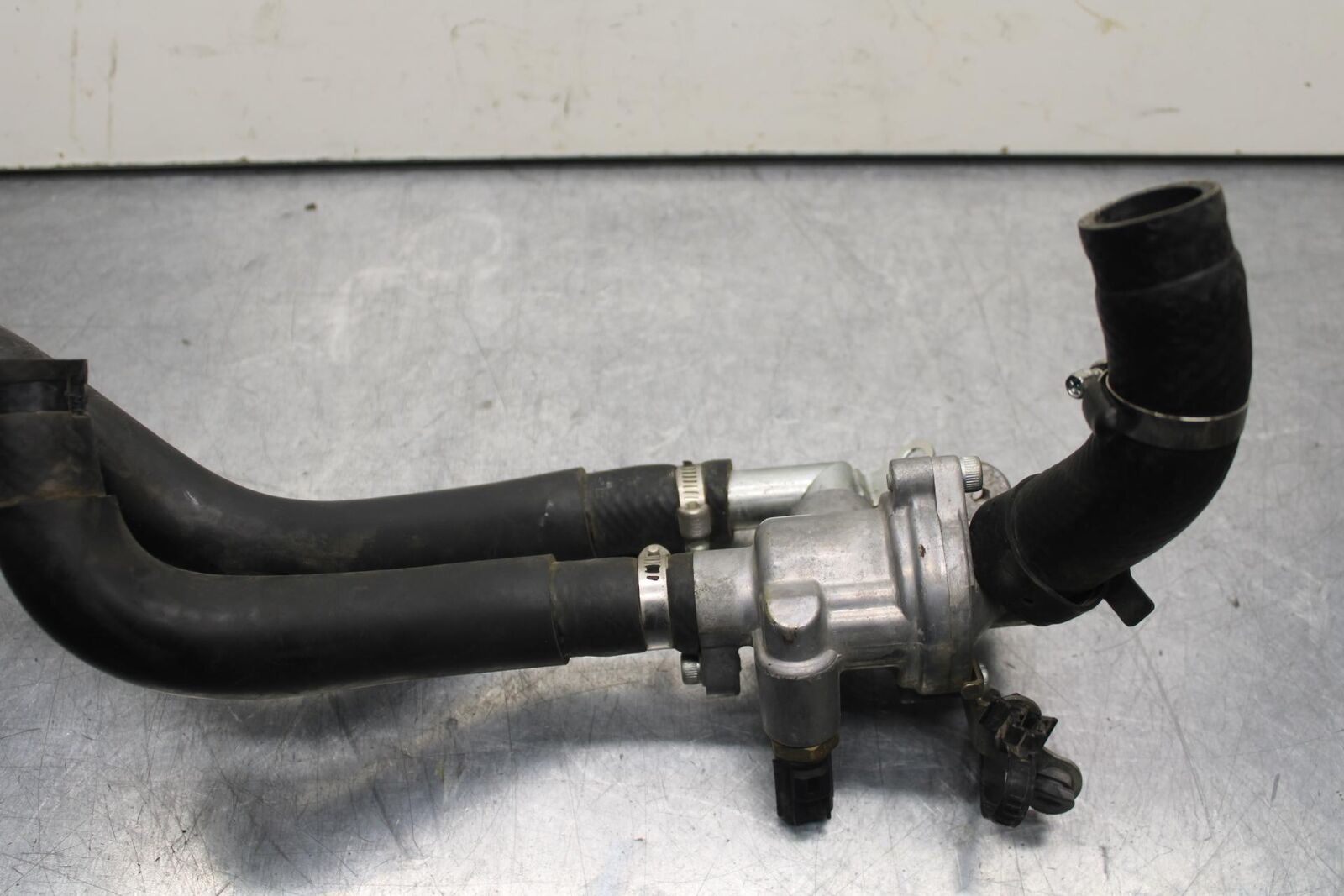 2007 Yamaha V Star 1300 XVS1300A RADIATOR HOSES ENGINE COOLANT PIPES HOSE BB78