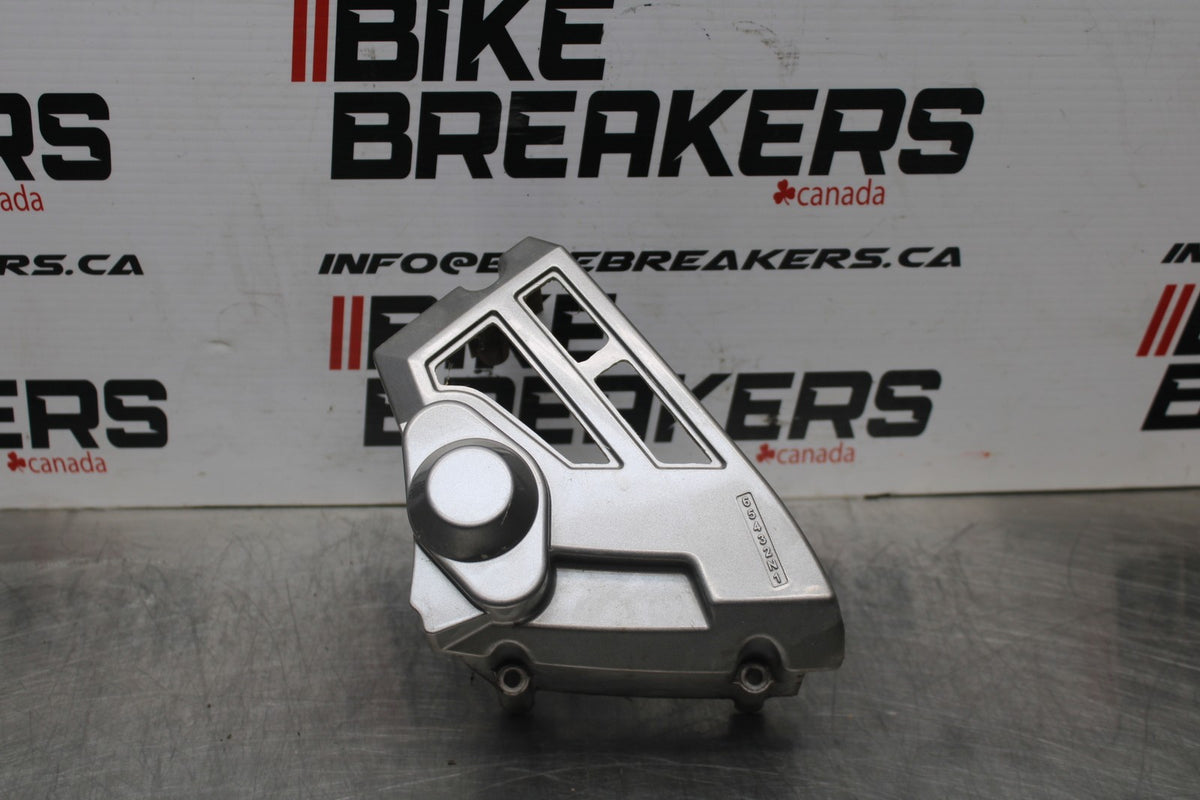 06 SUZUKI SV650S ENGINE SPROCKET COVER BB783