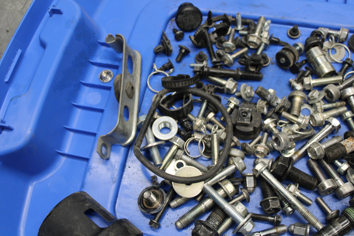 14 HONDA CTX1300A MOUNTING BOLTS HARDWARE MOTOR SCREWS BB732