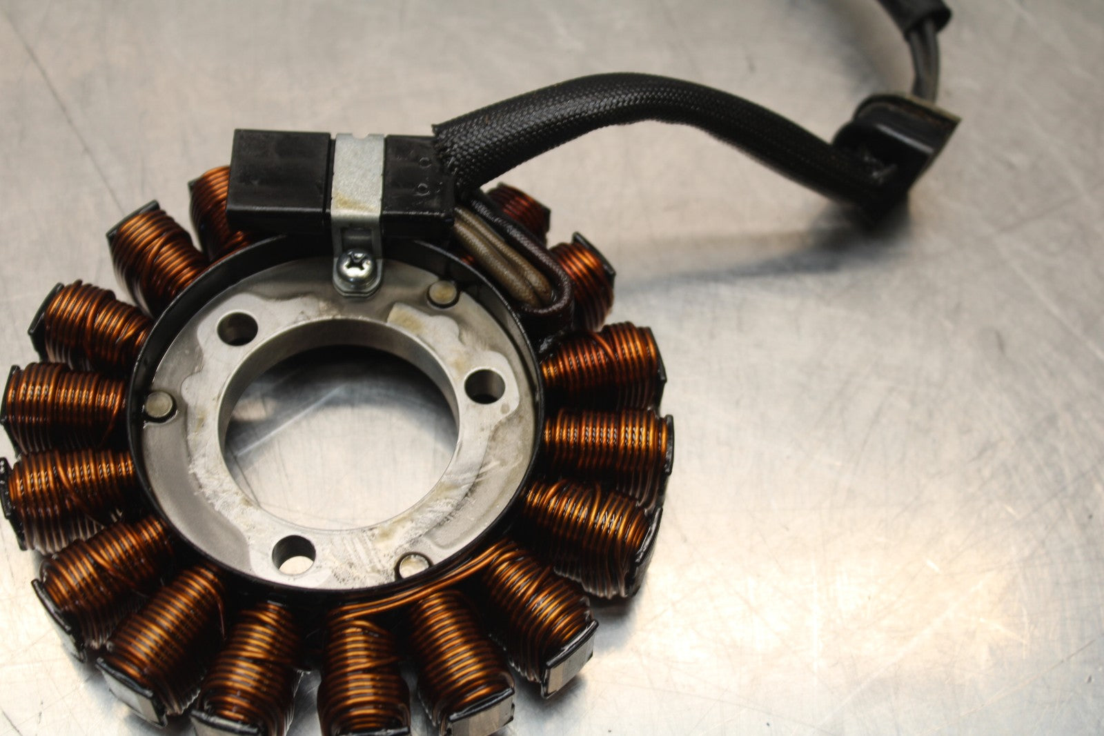 11-22 SUZUKI GSXR 600  STATOR GENERATOR ALTERNATOR MAGNETO BB193