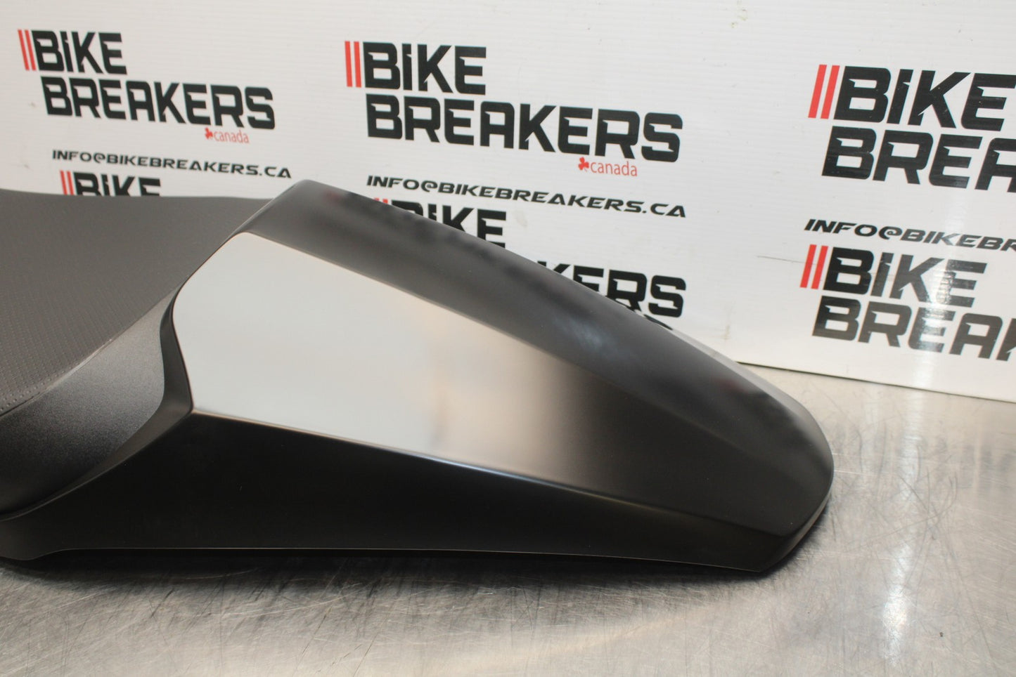 23-24 KAWASAKI NINJA ZX14R NEW!! FRONT REAR SEAT SADDLE BB764
