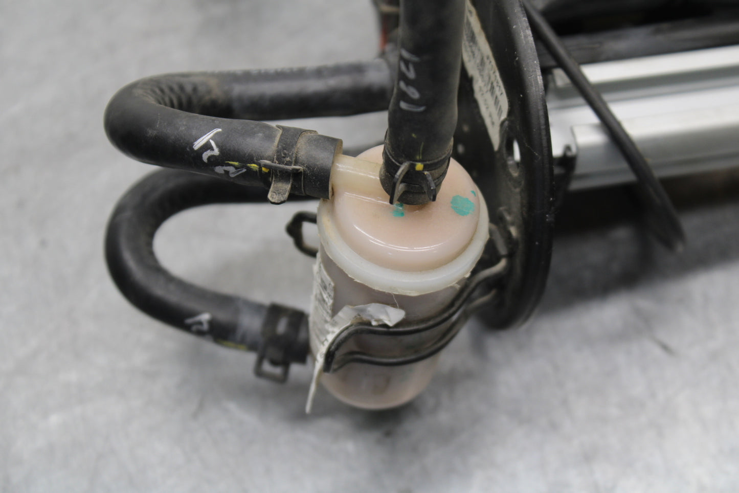 16-24 KTM 390 RC FUEL PUMP GAS PETROL SENDER UNIT BB648