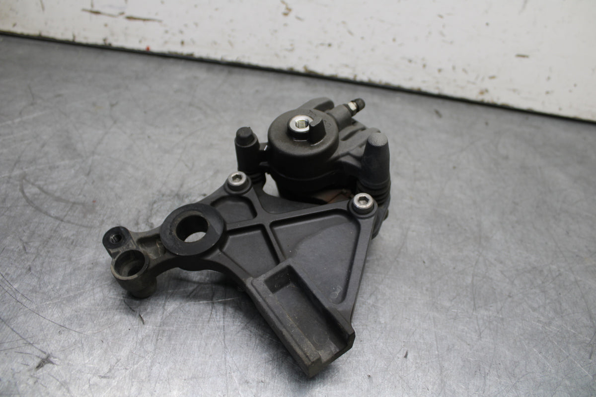 12-17 KAWASAKI ER-6N Z650 REAR BACK BRAKE CALIPER W MOUNT BRACKET BB709