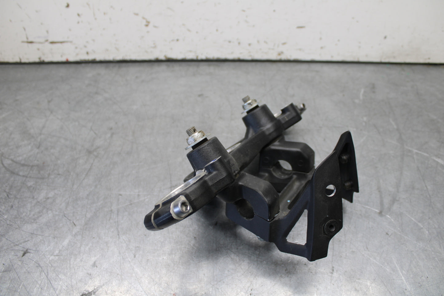 12-17 KAWASAKI ER-6N Z650 FORKS UPPER TRIPLE TREE CLAMP BB709