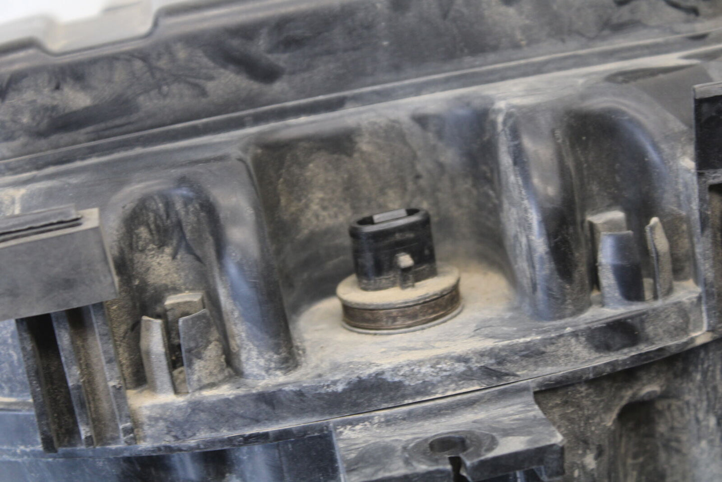 06-07 SUZUKI GSXR 600 AIRBOX AIR INTAKE FILTER BOX BB694