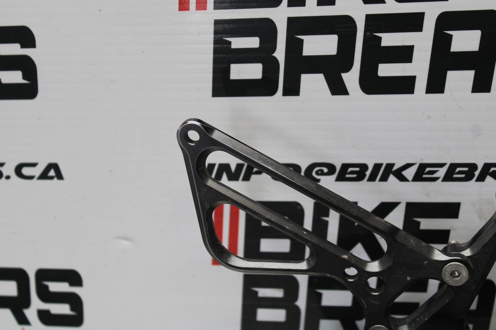 12-14 BMW S1000RR AFTERMARKET RIGHT REARSET REAR SET DRIVER FOOT PEG REST BB204