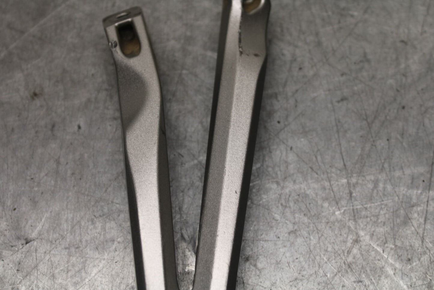 07-08 YAMAHA YZF R1 REAR BACK PASSENGER PEG SET PAIR BB724
