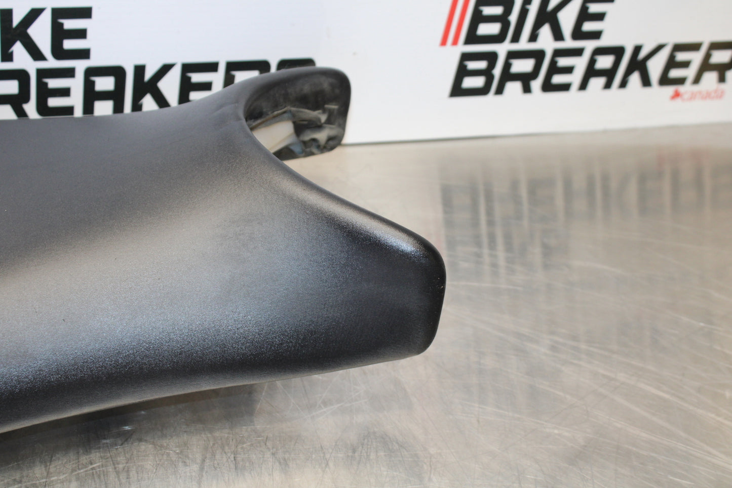 09-15 YAMAHA FZ6R FRONT DRIVERS SEAT PAD SADDLE PILLION BB161
