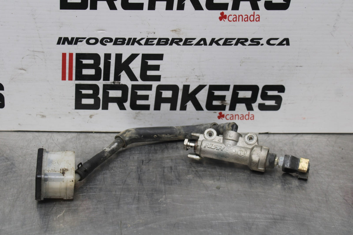 98-05 HONDA SUPER HAWK 1000 VTR1000F REAR MASTER CYLINDER & RESERVOIR BB821