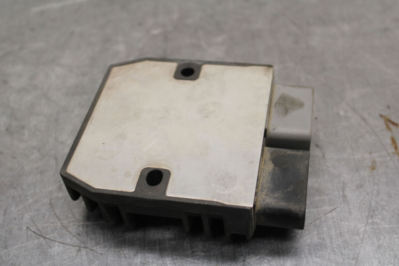 06-07 KAWASAKI NINJA ZX10R RECTIFIER VOLTAGE REGULATOR BB115