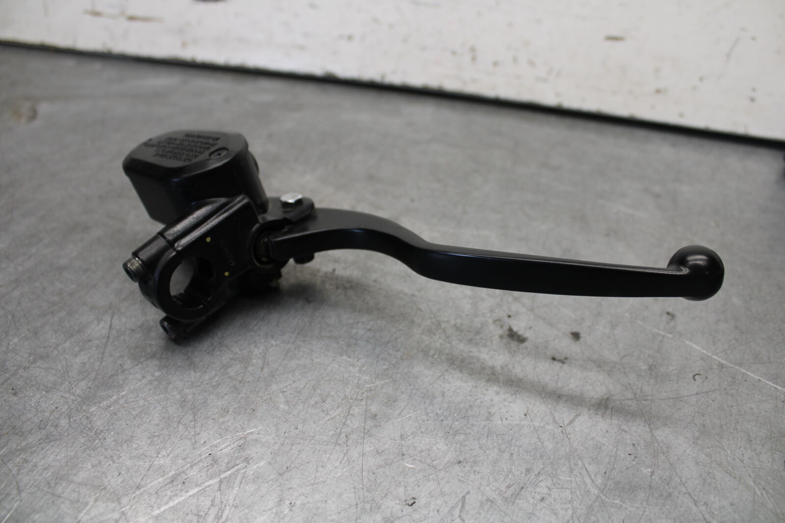 18-23 KAWASAKI NINJA 400 FRONT BRAKE MASTER CYLINDER w/ LEVER BB660